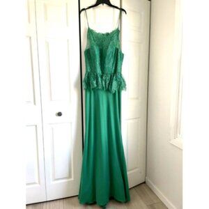 pronovias green dress Pronovias: Yuki